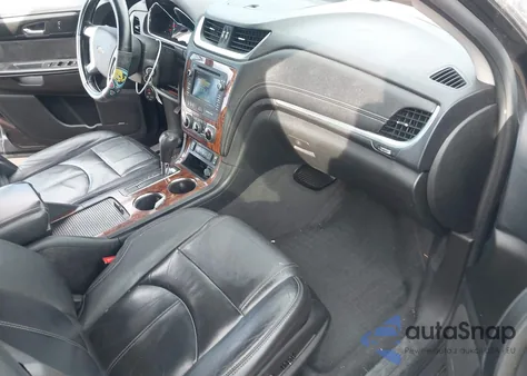 2013 Chevrolet Traverse 2Lt z USA, uszkodzony, nr VIN 1GNKVJKD2DJ110300